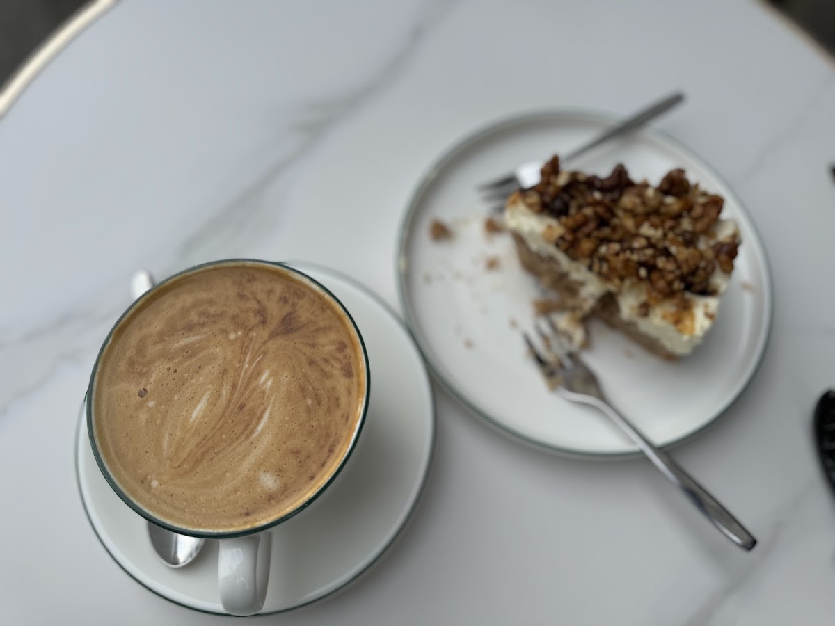 Wine & Coffee House (Café, Bar & Spirituosengeschäft)-10
